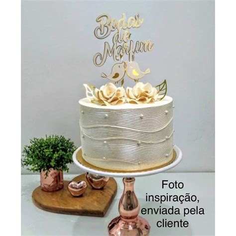 Topo de bolo bodas de marfim  Topo de Bolo Bodas de Ouro Dourado em Acrílico Casal Up Art Personalizados R$ 109,90 12x R$ 9,16 sem juros;